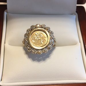 Beautiful gold coin vintage panda ring
